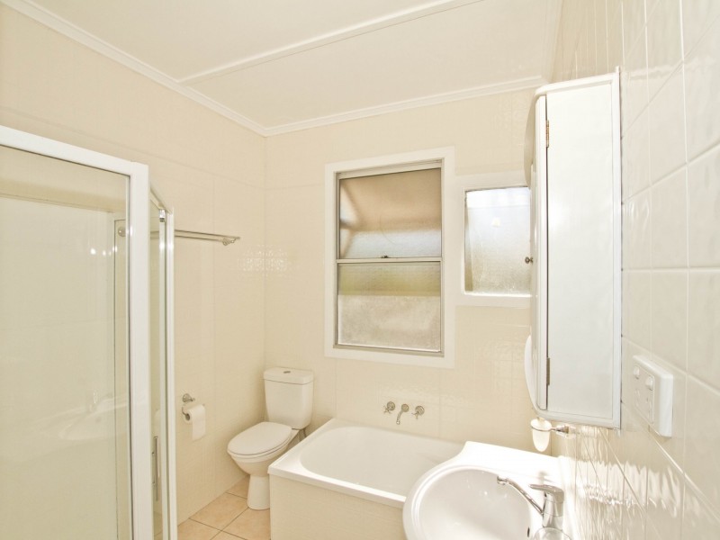 12 Gizerah Street, Mitchelton QLD 4053