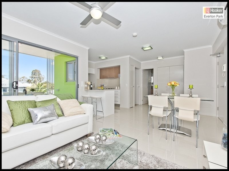 Unit 203/9 Rhodes Street, Stafford QLD 4053