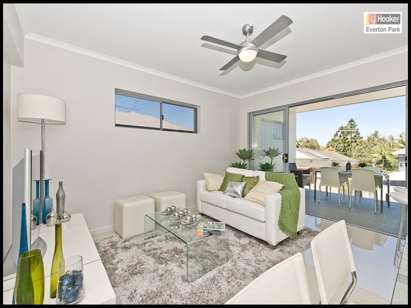 Unit 203/9 Rhodes Street, Stafford QLD 4053