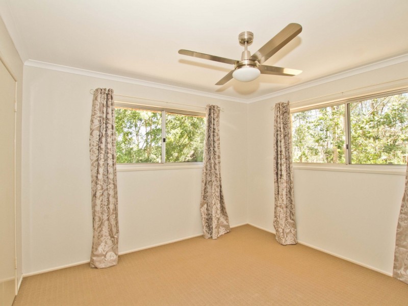 11 Caesars Road, Ferny Hills QLD 4055