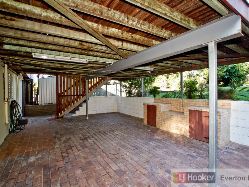 11 Hovea Street, Everton Hills QLD 4053