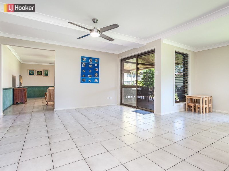 124 Faheys Road West, Albany Creek QLD 4035