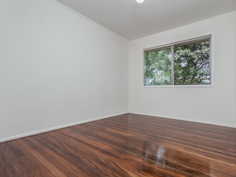 14 Camelia Avenue, Everton Hills QLD 4053