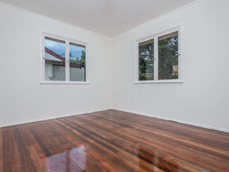 14 Camelia Avenue, Everton Hills QLD 4053