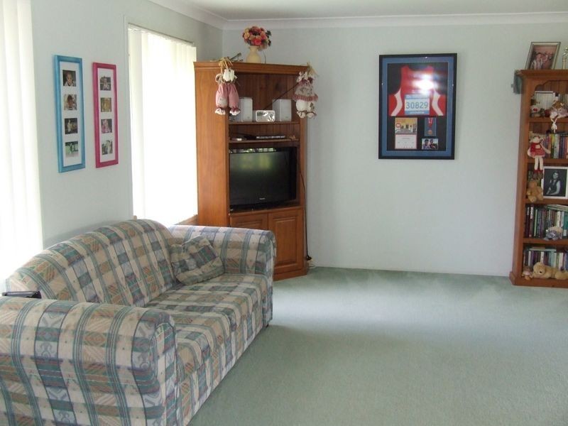 2 Inverness Street, Upper Kedron QLD 4055