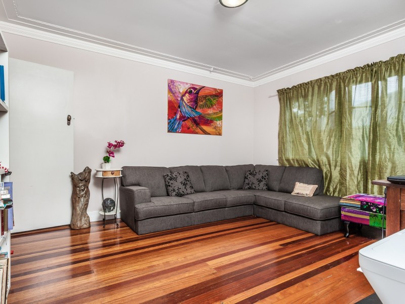 16 Barellan Street, Stafford QLD 4053