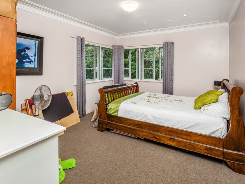 16 Barellan Street, Stafford QLD 4053