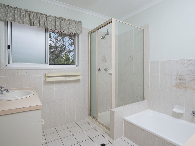 2 Landis Street, Mcdowall QLD 4053