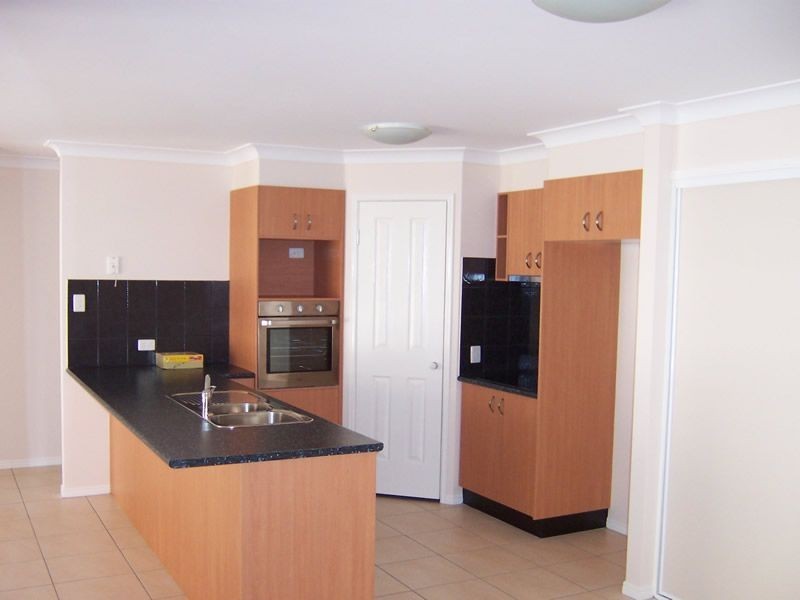 138 Saraband Drive, Eatons Hill QLD 4037