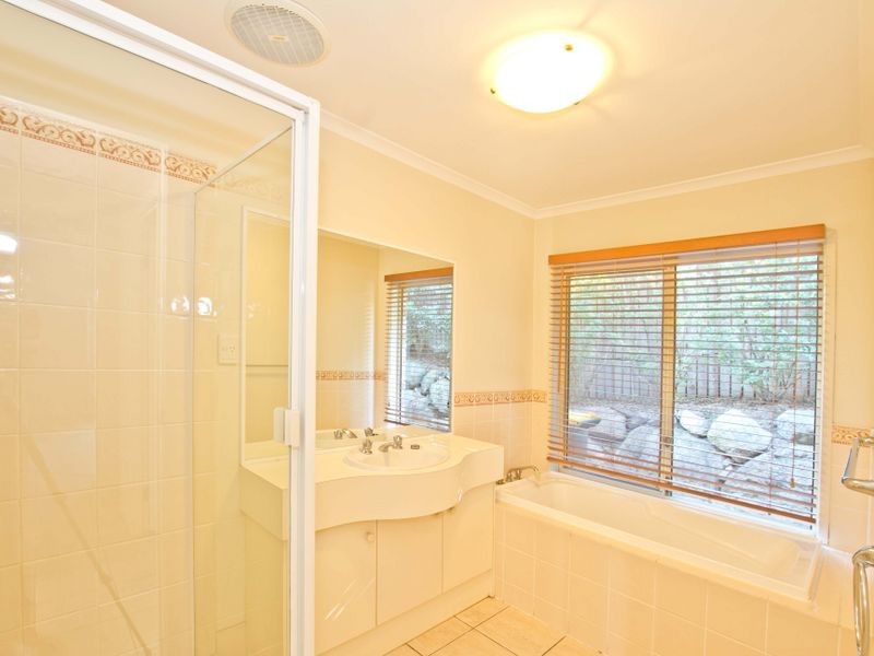 7 Harlow Place, Mcdowall QLD 4053