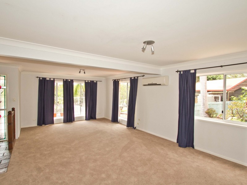 24 Tetragona Drive, Arana Hills QLD 4054