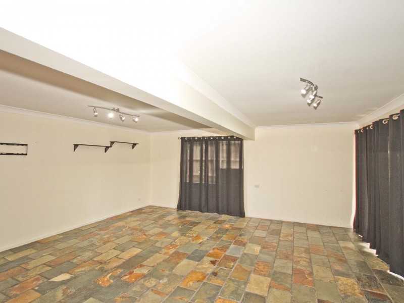 24 Tetragona Drive, Arana Hills QLD 4054