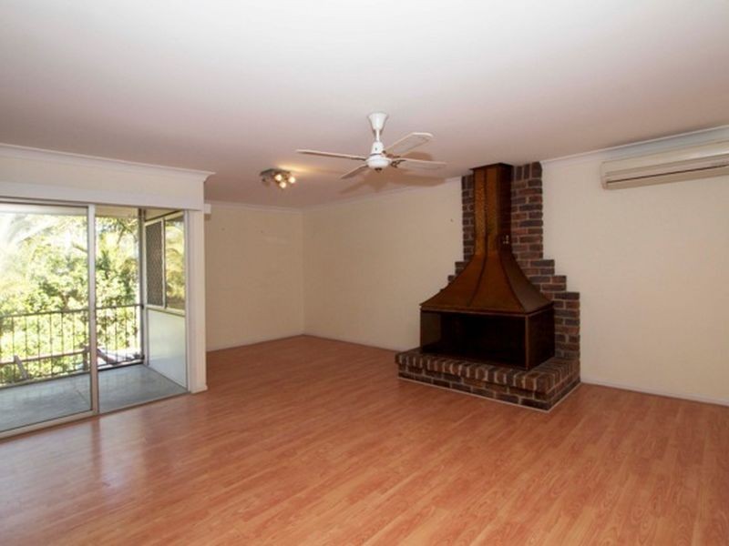 25 Fairway Outlook, Arana Hills QLD 4054