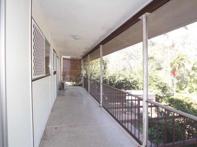 25 Fairway Outlook, Arana Hills QLD 4054