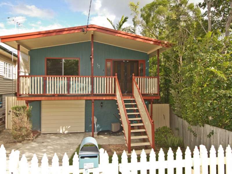 52 White Street, Everton Park QLD 4053