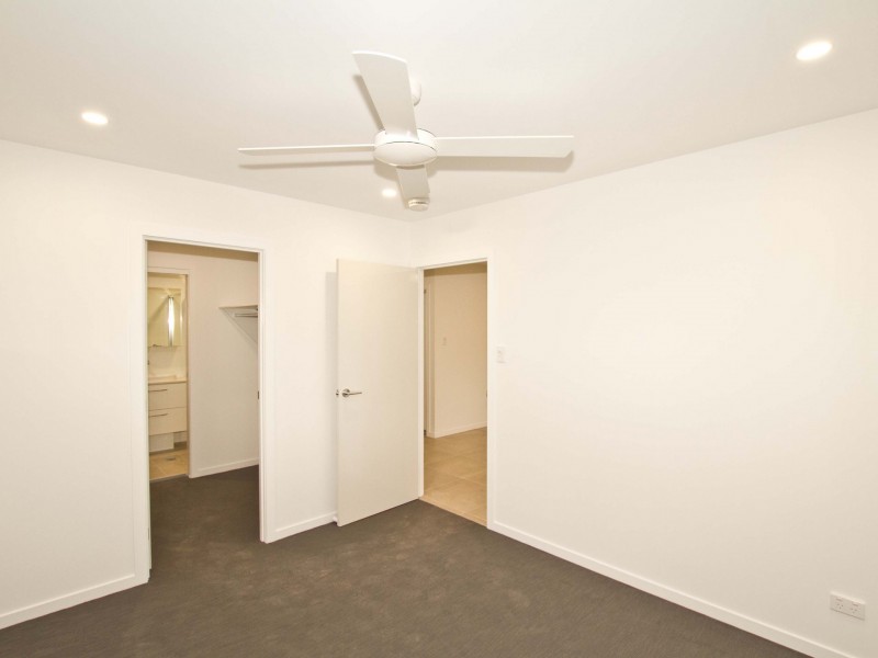 Unit 2/11 University Road, Mitchelton QLD 4053