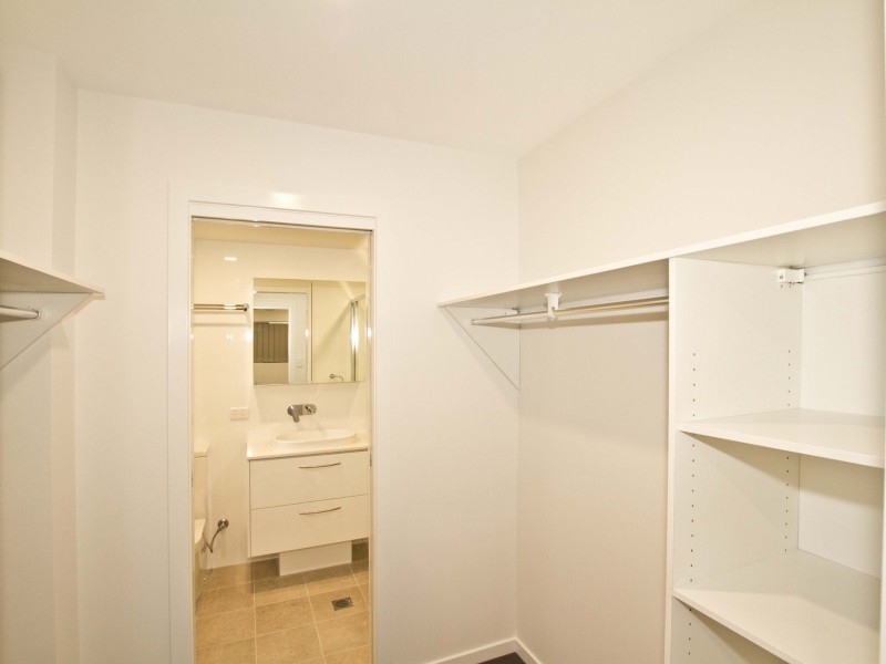 Unit 2/11 University Road, Mitchelton QLD 4053