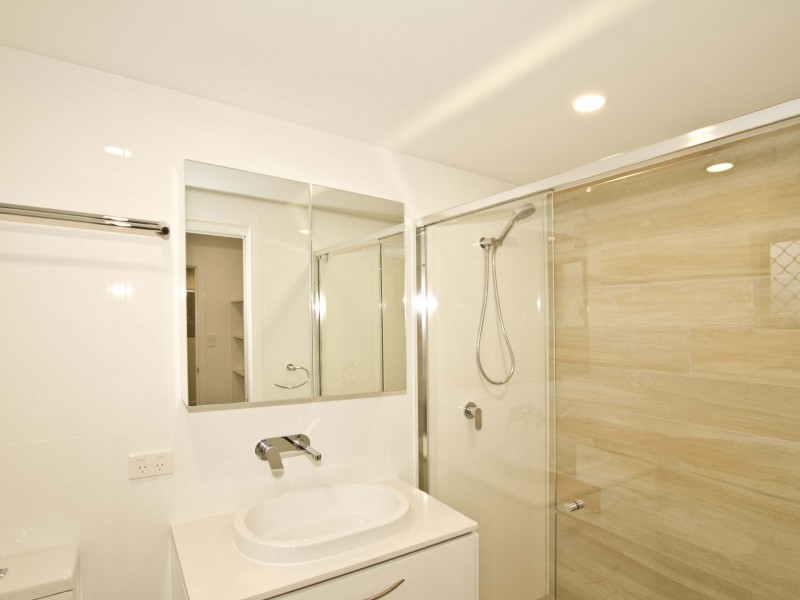 Unit 2/11 University Road, Mitchelton QLD 4053