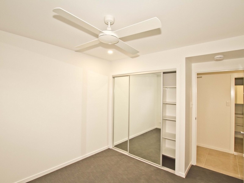 Unit 2/11 University Road, Mitchelton QLD 4053