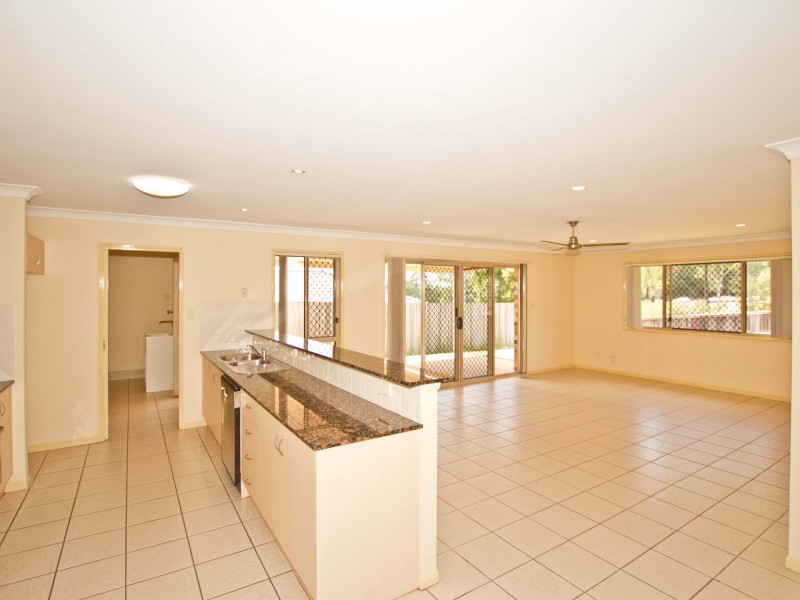 22 Rise Place, Moggill QLD 4070