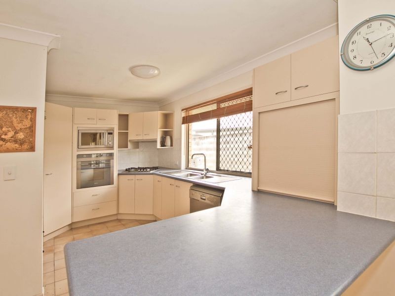 16 Eastwood Place, Mcdowall QLD 4053