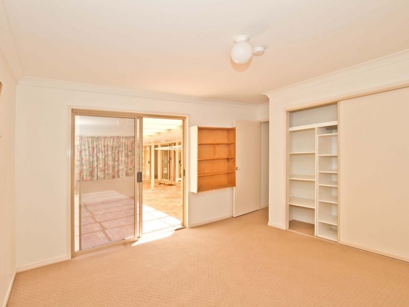 16 Eastwood Place, Mcdowall QLD 4053