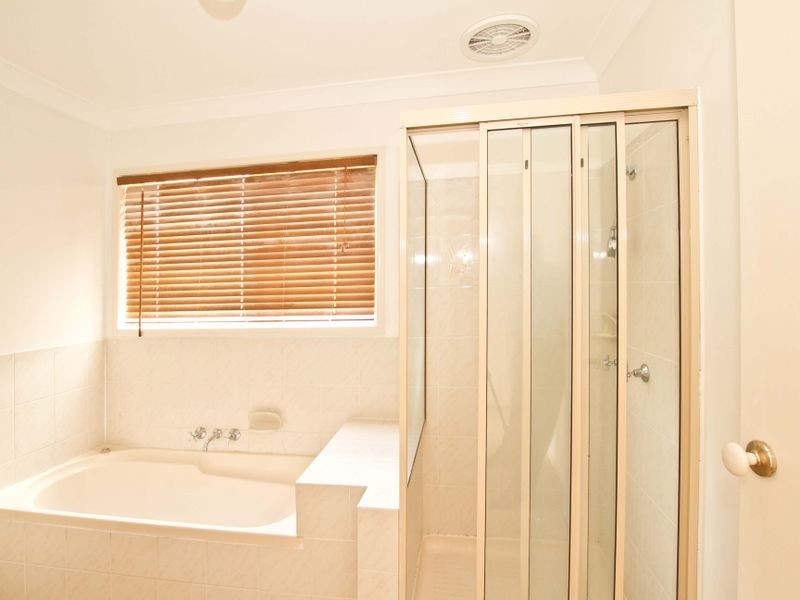 16 Eastwood Place, Mcdowall QLD 4053