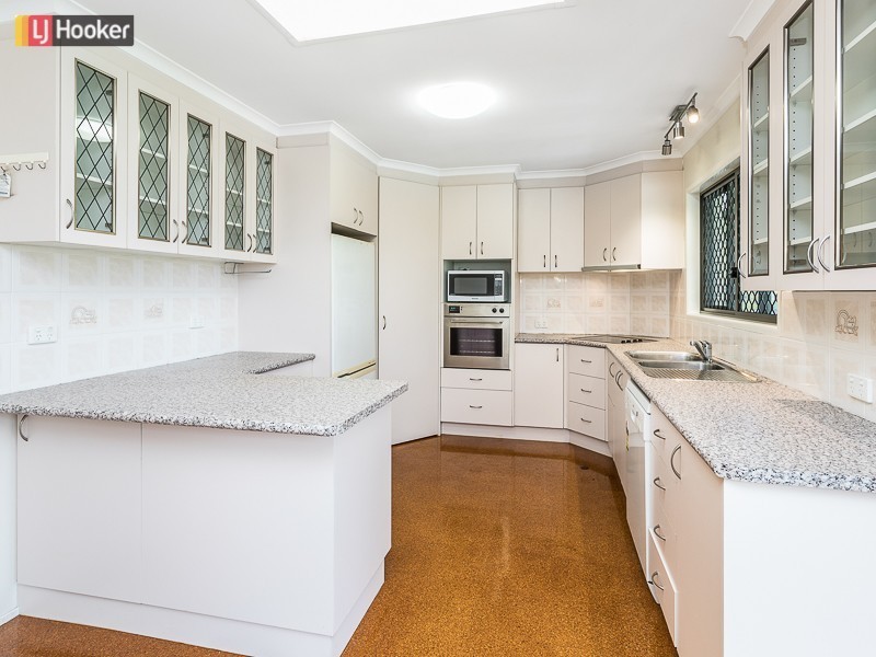 65 Illuta Avenue, Ferny Hills QLD 4055