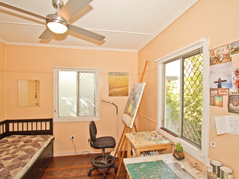 6 White Street, Everton Park QLD 4053