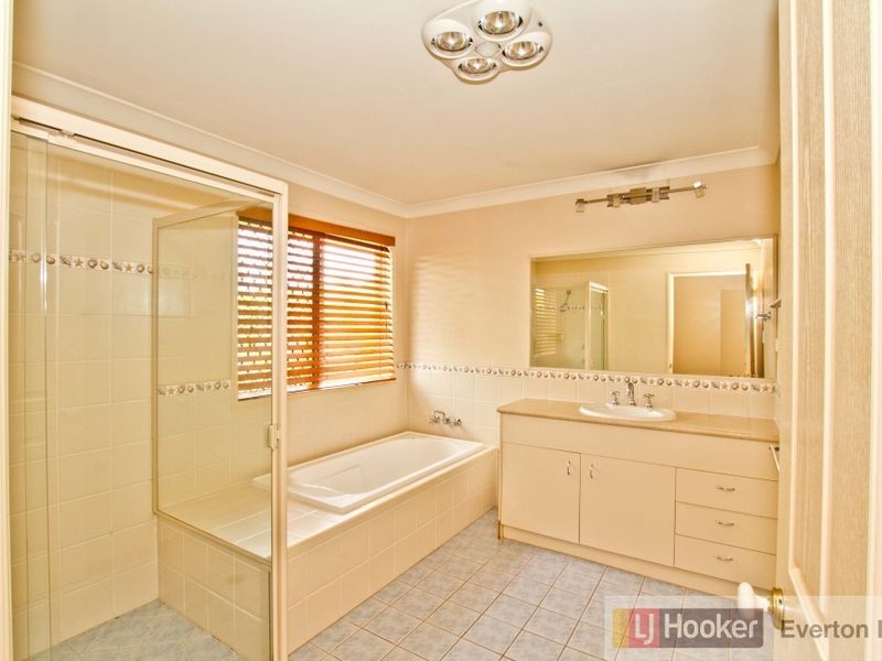 23 Russell  Street, Everton Park QLD 4053