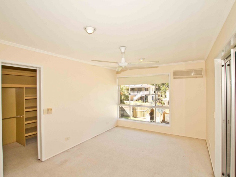 15 Kuringal Drive, Ferny Hills QLD 4055