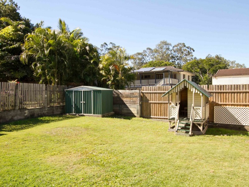 15 Kuringal Drive, Ferny Hills QLD 4055