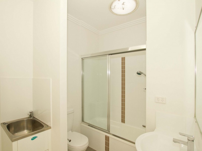 Unit 4/14 Battersby Street, Zillmere QLD 4034