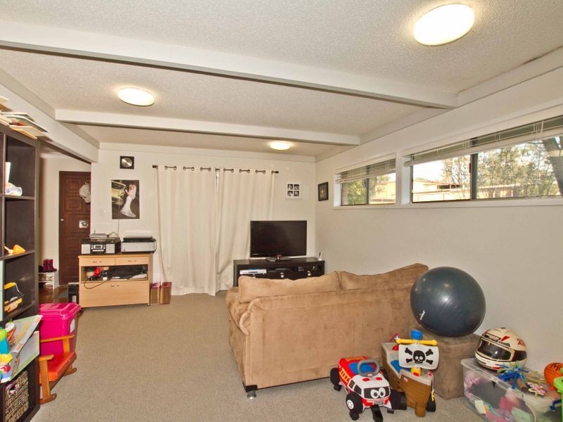 2 Warringah Street, Everton Park QLD 4053