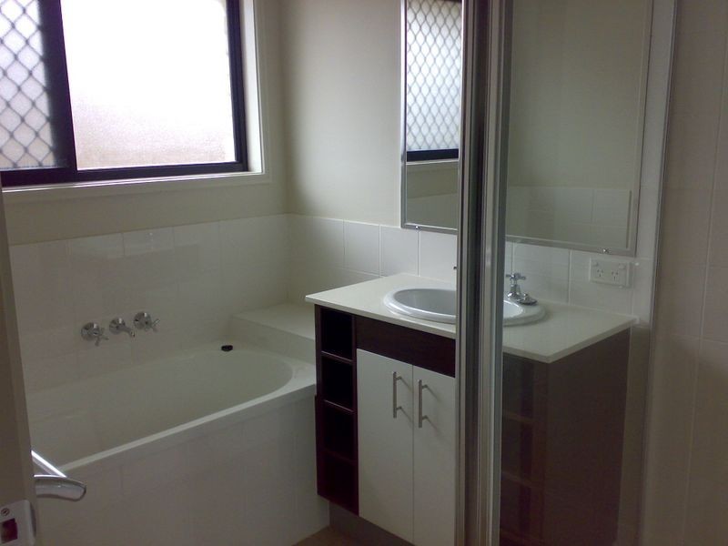 28 Joseph Avenue, Moggill QLD 4070