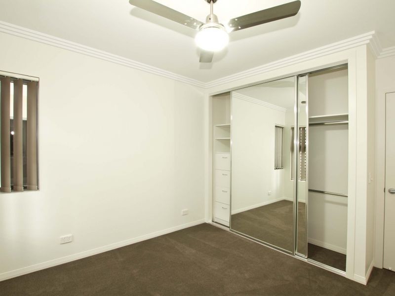 2/2 Rowell Street, Zillmere QLD 4034