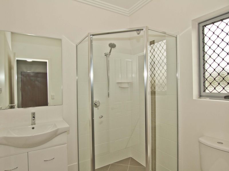 3/2 Rowell Street, Zillmere QLD 4034