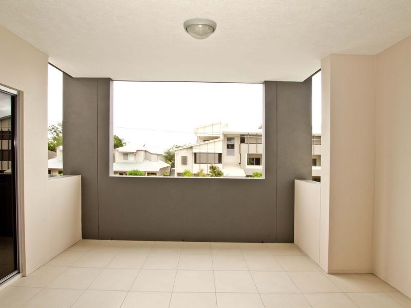 3/2 Rowell Street, Zillmere QLD 4034