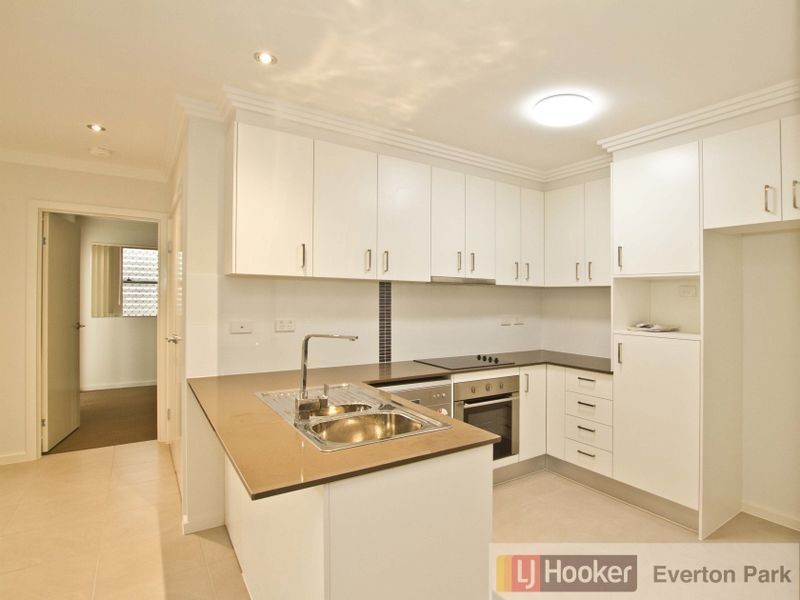 2/44 Birdwood Street, Zillmere QLD 4034