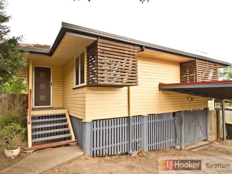 28 Armfield Street, Stafford QLD 4053