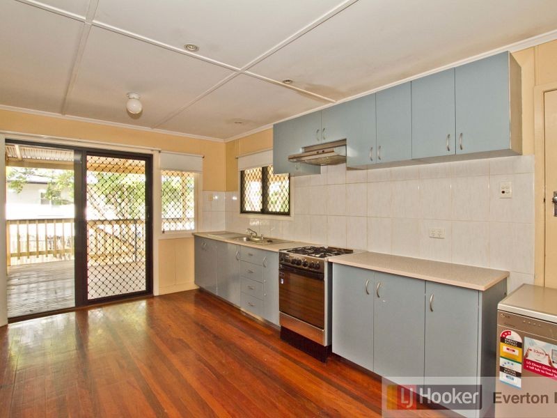 28 Armfield Street, Stafford QLD 4053