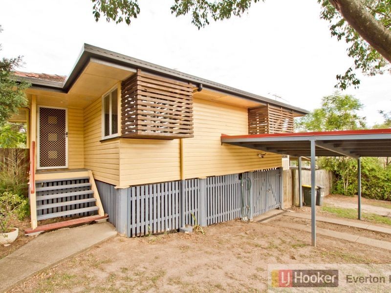 28 Armfield Street, Stafford QLD 4053