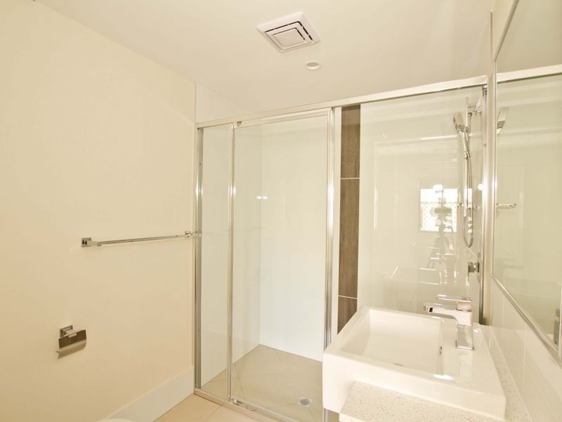 2/14 Yaralla Street, Chermside QLD 4032