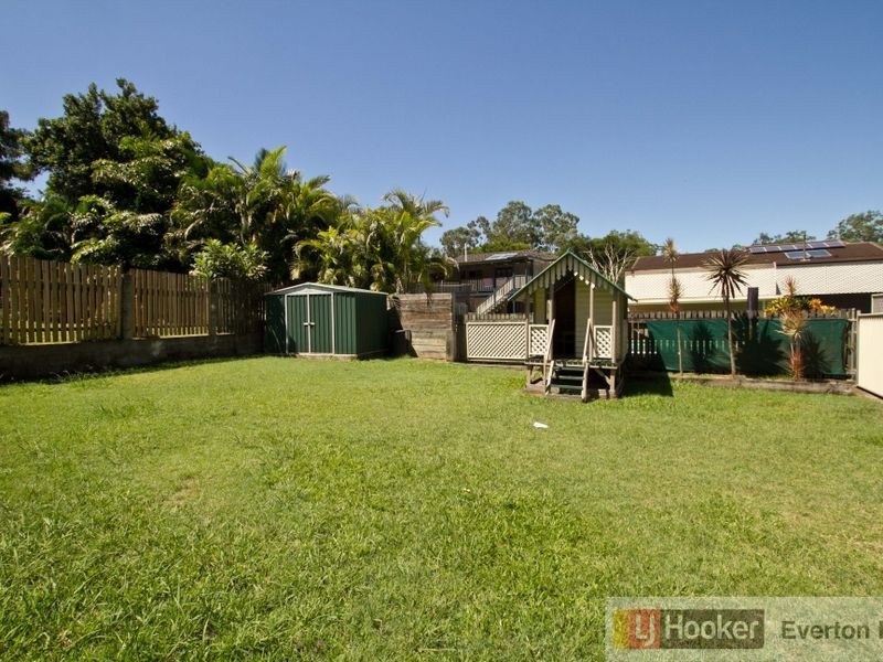 15 Kuringal Drive, Ferny Hills QLD 4055