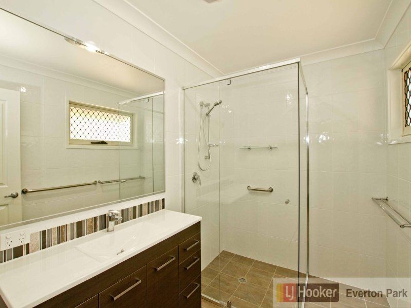 83 Grays Road, Gaythorne QLD 4051