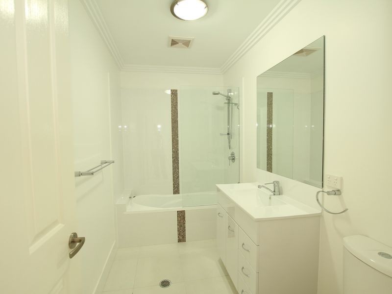 2/3 Rowell St, Zillmere QLD 4034