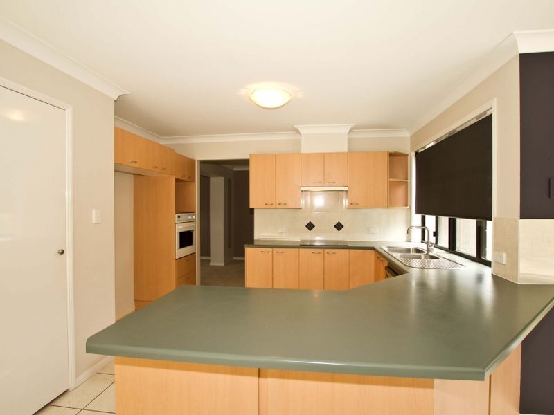 4 Capella Place, Bridgeman Downs QLD 4035