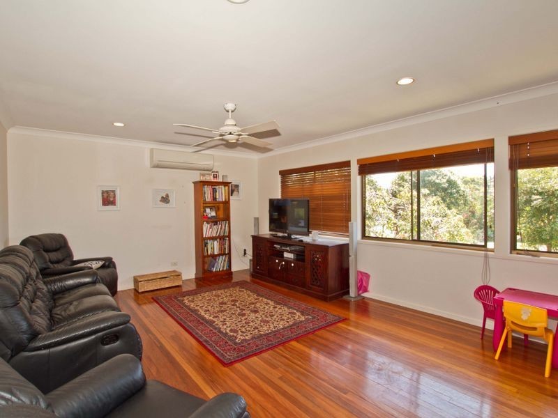 21 Hovea Street, Everton Hills QLD 4053