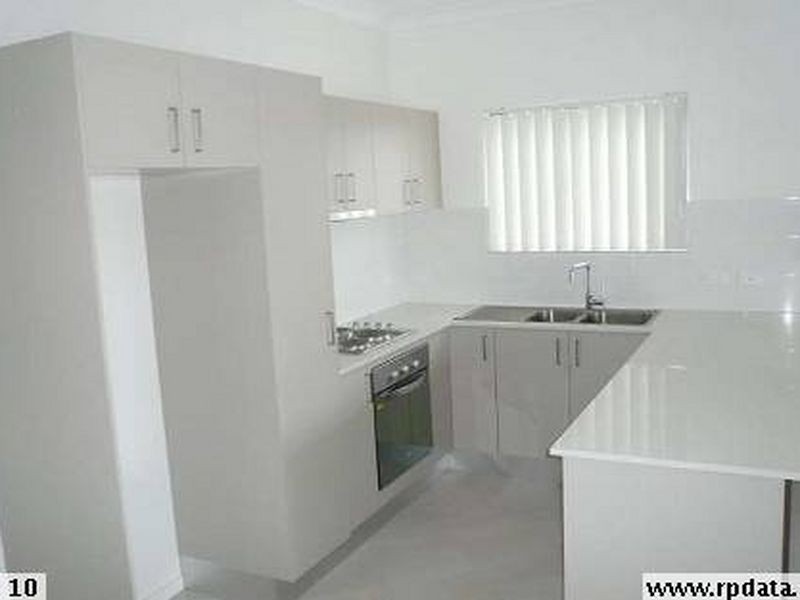2/106 Gillies Street, Zillmere QLD 4034