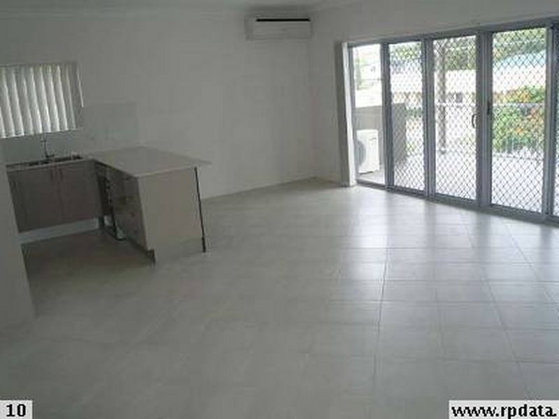 2/106 Gillies Street, Zillmere QLD 4034